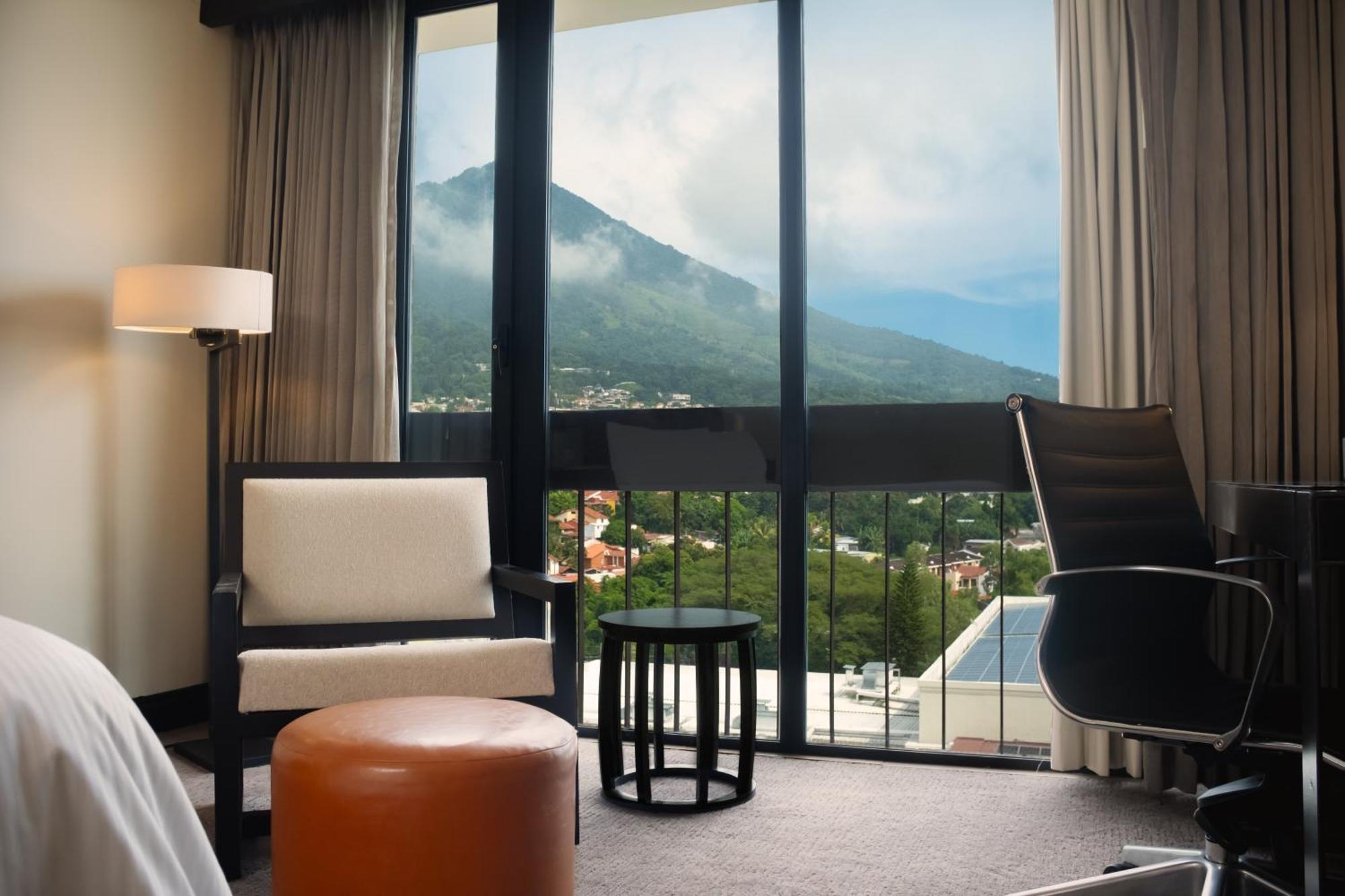 Hotel Hilton San Salvador Extérieur photo