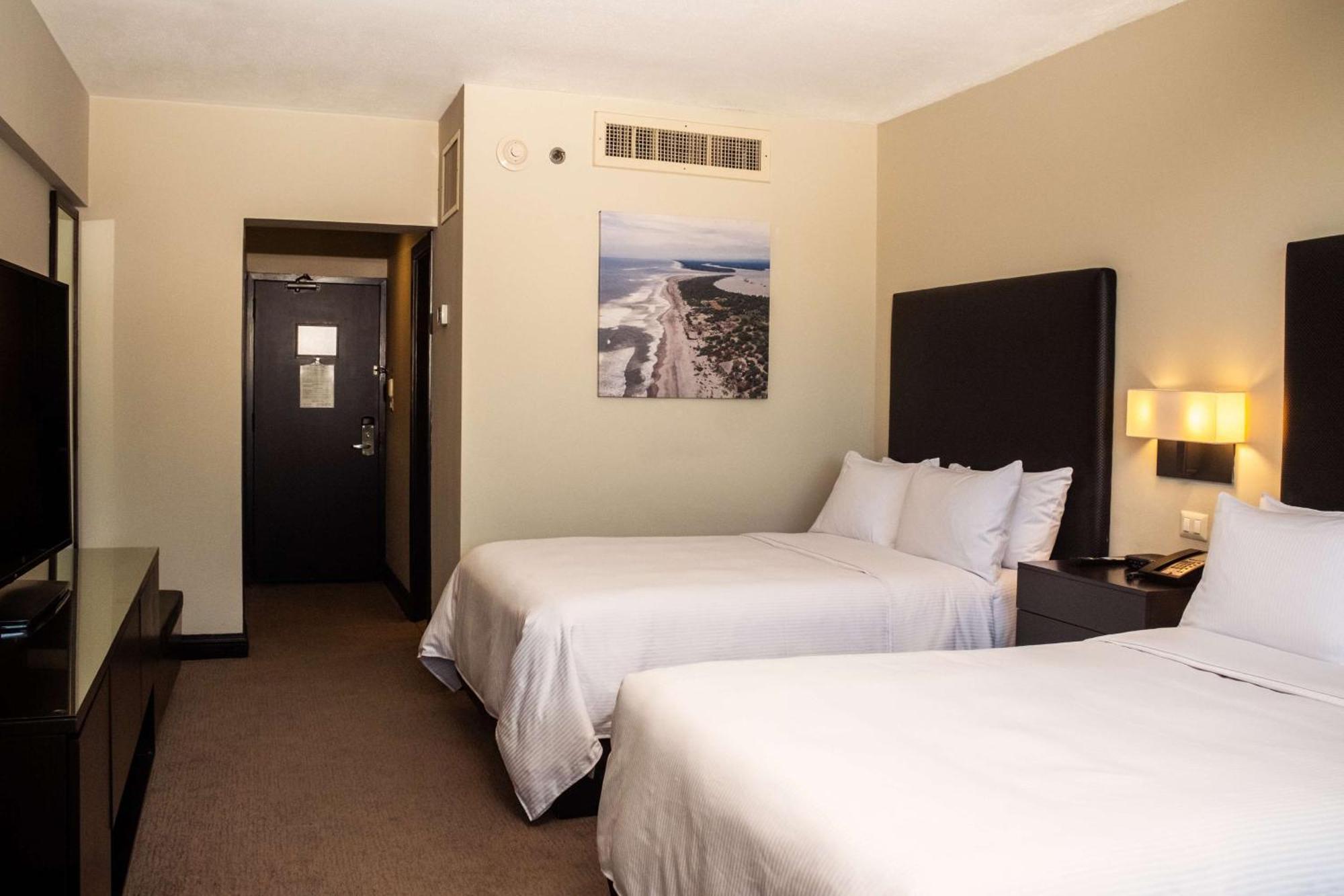 Hotel Hilton San Salvador Extérieur photo