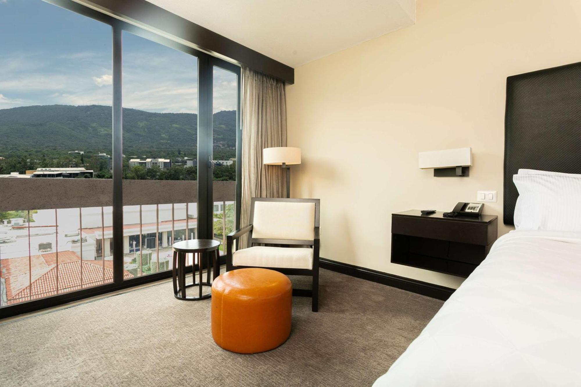 Hotel Hilton San Salvador Extérieur photo