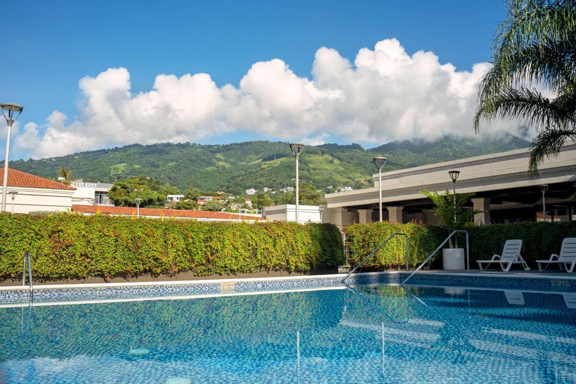 Hotel Hilton San Salvador Extérieur photo