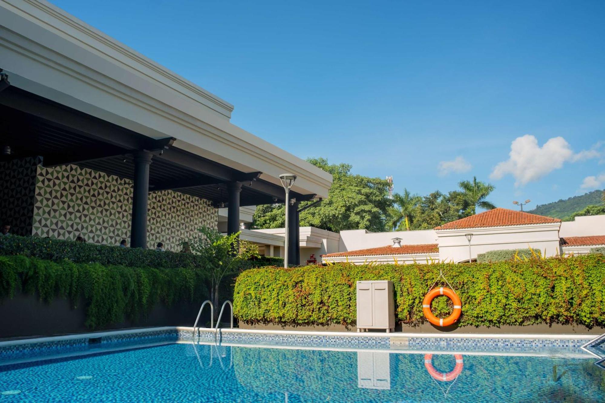 Hotel Hilton San Salvador Extérieur photo