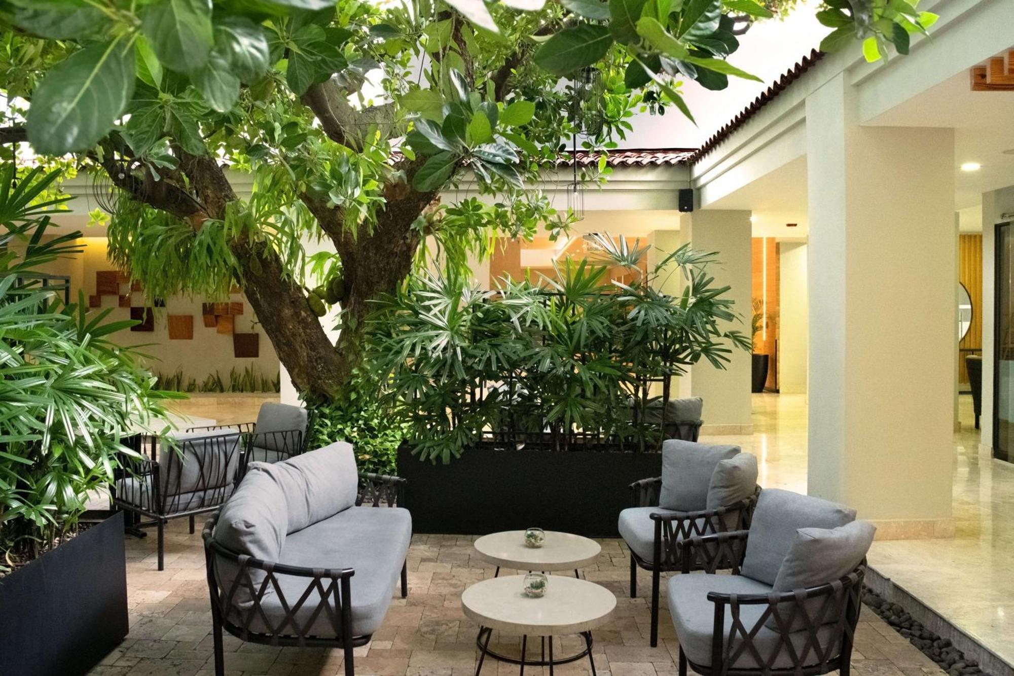 Hotel Hilton San Salvador Extérieur photo